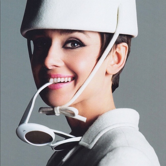 A MEMBER of Vintage Share Group on POSHMARK! Come SHOP WITH US OR JOIN T… - Picture 2 of 16